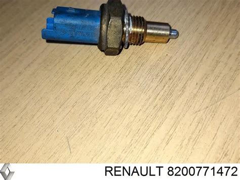 8200771472 Renault (RVI) датчик включения фонарей заднего хода