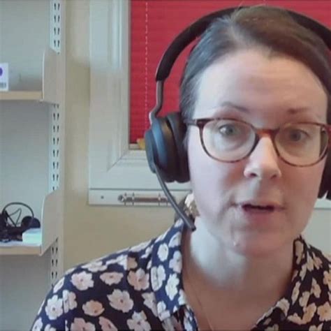 Ungdomsmottagningen om krav på hårt sex bland unga Var tydlig med var dina gränser går SVT