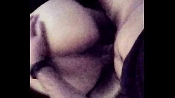 Me follo a mi amiga latina culona después de una noche en el club XVIDEOS