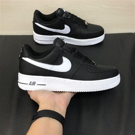 Кроссовки Nike Air Force 1 черно-белые купить в Москве, цена 3 500 руб ...