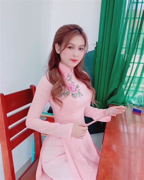 Điêu đứng trước vẻ đẹp gợi cảm của 6 hot girl TikTok Báo Dân trí