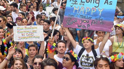Italia Celebr El Orgullo Gay Con El Trauma Reciente De La Masacre De Orlando Infobae
