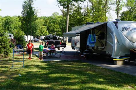 Camping Darien Lake