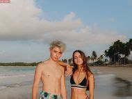 Naked Azul Guaita Added 02 04 2020 By Lionheart