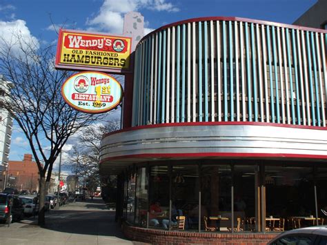 The forgotten story of the first-ever Wendy’s restaurant - 614NOW