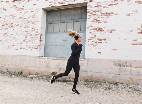 CALIA BY CARRIE UNDERWOOD One Small Blonde Dallas Fashion Blogger