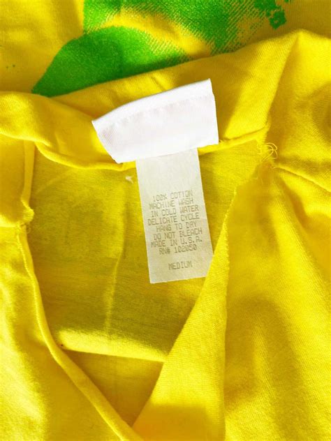 Rare Vintage SEX PISTOLS Never Mind The Bollocks T Shirt Angelica Station