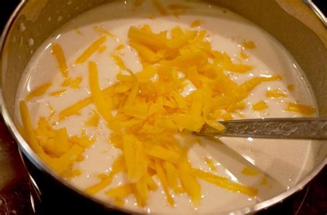 Домашний сырный соус