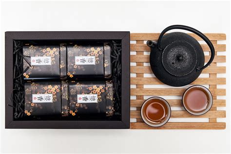 Подарочный набор «N3» (чай, пиала, чайник) • TeaShop.by