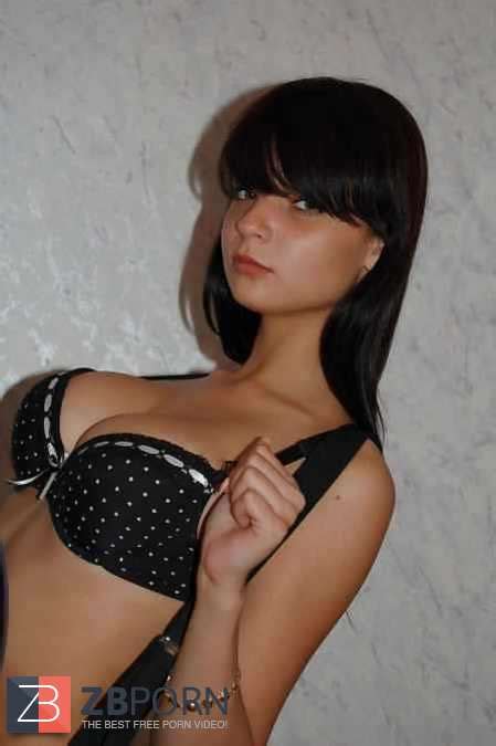 Combined Inexperienced Photos ZB Porn