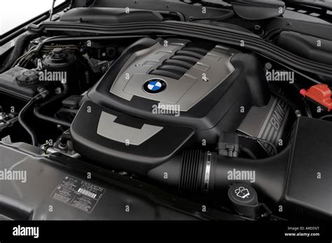 2006 BMW 5-series 550i in Black - Engine Stock Photo - Alamy