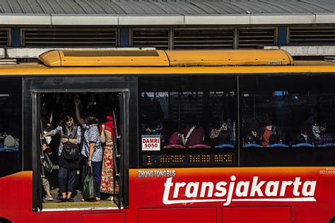 Transjakarta Loses 20000 Passengers City The Jakarta Post