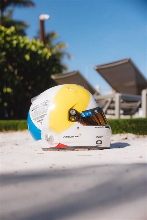 Lando Norris Helmet Miami 2023 | Salvamento