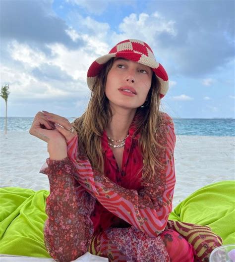 Hailey Bieber Showed Sexy Bikini Photos From Her Vacation In The