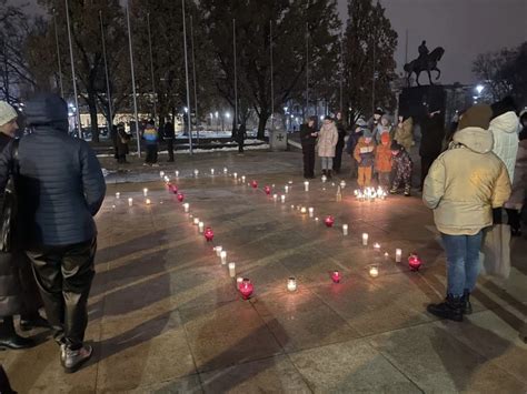 Na Placu Litewskim zgasły iluminacje Lublin upamiętnił ofiary