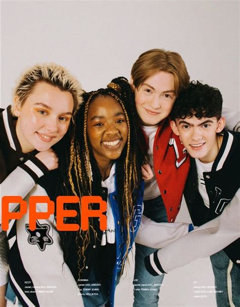 Pin By Alex Galloway On HEARTSTOPPER It Cast Celebs Cute Gay