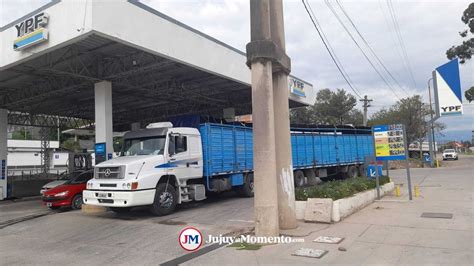 Vuelve a subir el combustible este sábado habrá un aumento del 4