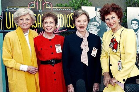 What Is Barbara Billingsley Height? Full Biography 2024 - Explore Net Worth