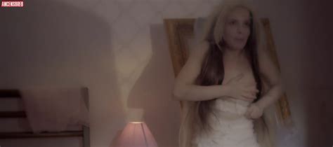 Naked Camila Dos Anjos In Sp Cr Nicas De Uma Cidade Real