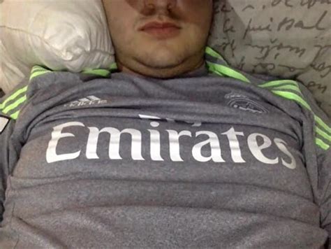 Hot Dude Strocking ThisVid