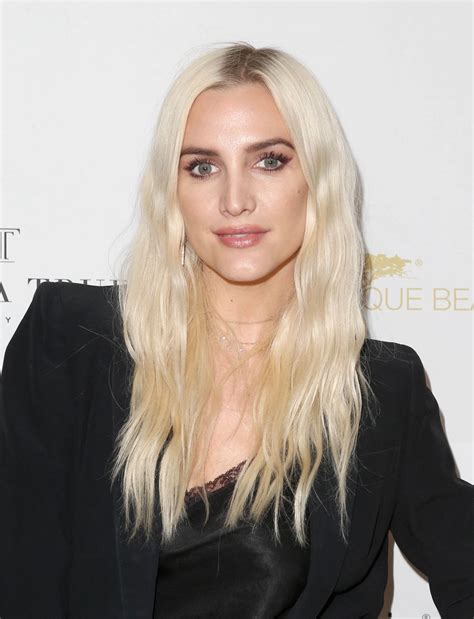 Ashlee Simpson At Partypoppost At Peninsula In Beverly Hills 11032017