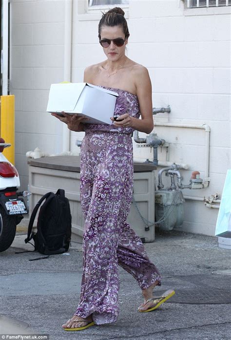 Alessandra Ambrosio Shows Off Her Sexy Bikini Body At The Pool Daily Mail Online