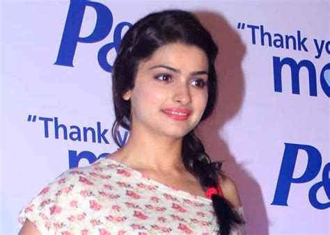 Prachi Desai Without Makeup Kenjutaku