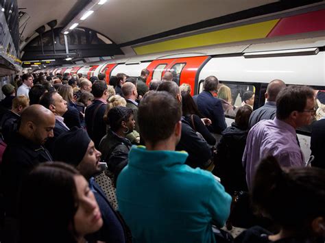 Security alert at Warren Street station after 'smoke on train' | The