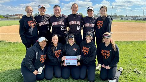 2023-2024 Beacon Orthopaedics & Sports Medicine athletes of the week