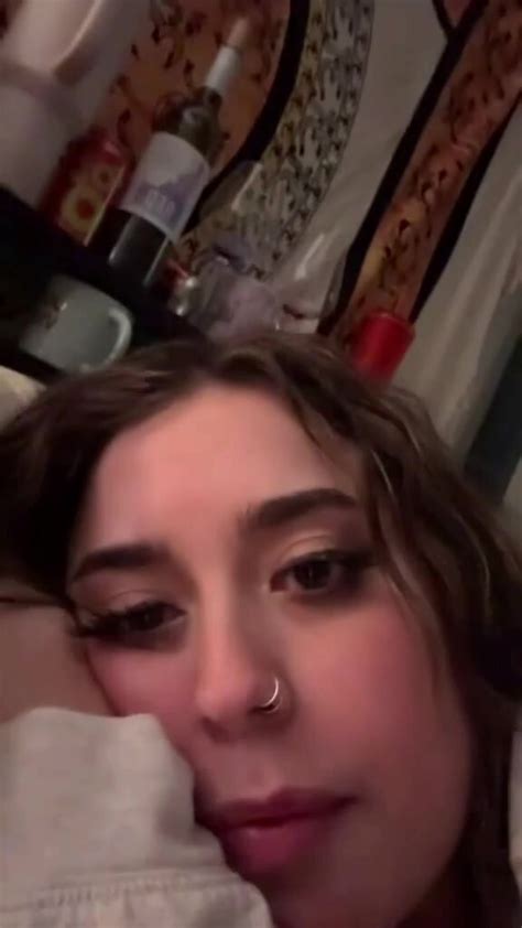 Latina Teen Farts In Bed Thisvid