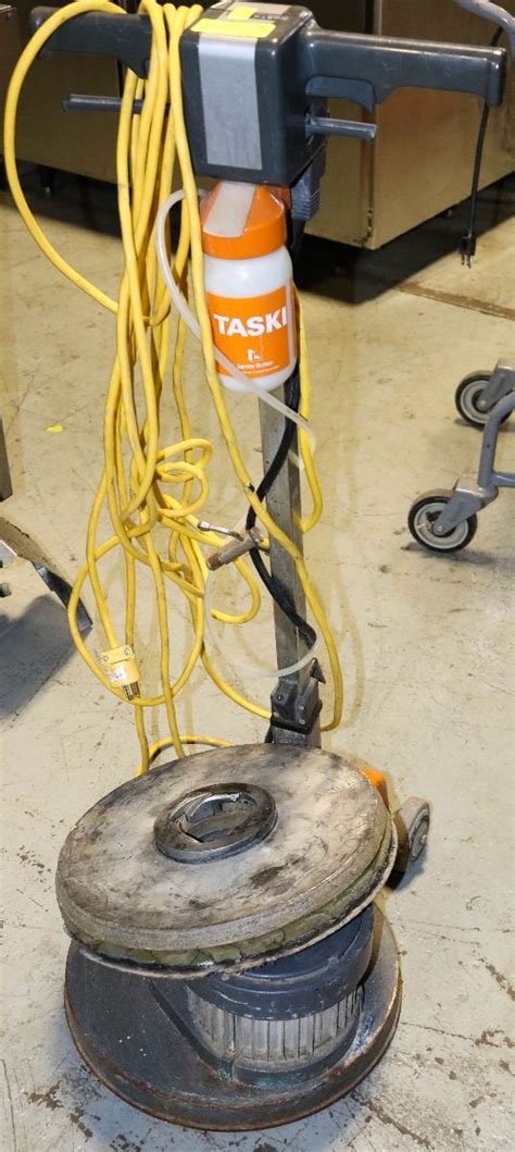 Taski Mono 42 Floor Scrubber