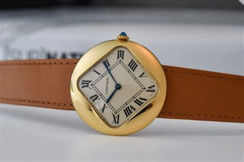 Hands On The Uk Swiss Fake Cartier Pebble Watch Re Edition Perfect