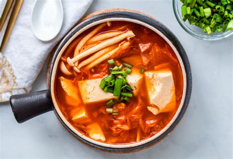 Vegan Korean Kimchi Jjigae (Tofu Kimchi Stew) - Cook With Candy