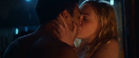 Nude Video Celebs Elle Fanning Sexy All The Bright Places