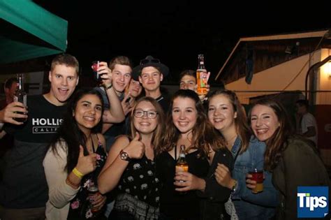 Hot Spring Night Bildergalerien Tips At