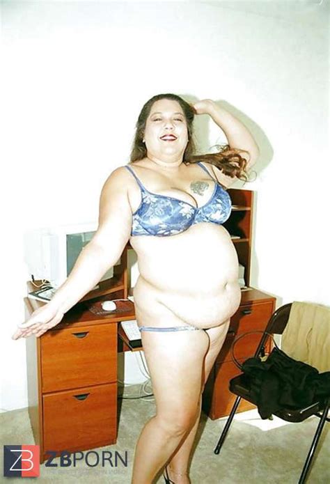 MASSIVE MATURE TAKES OFF CLOTHES IN OFFICE ZB Porn