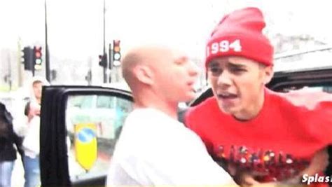 Justin Bieber punches English paparazzi day after collapse [VIDEO ...