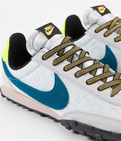 Nike Waffle Racer Shoes Summit White Green Abyss Photon Dust