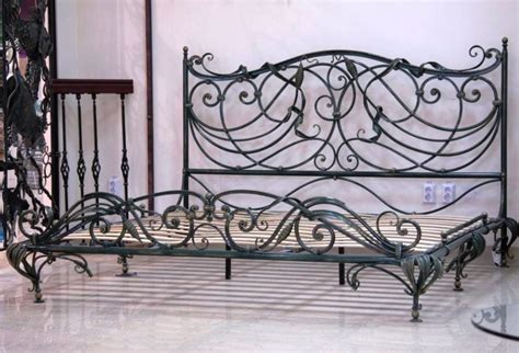 Красивые ножки в кровати - 88 фото