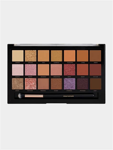 Nude Bliss Eyeshadow Palette Styli