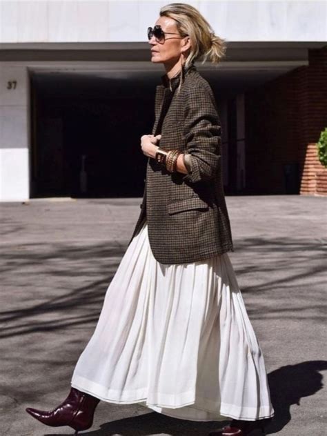 Струящиеся юбки с жакетом