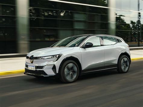 Análisis del nuevo Renault Megane: cómo anda el auto eléctrico que