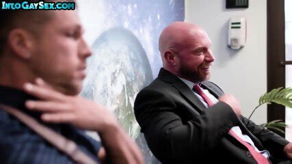 Suited Hunk Enjoys Bareback Anal With Deepthroating Stud