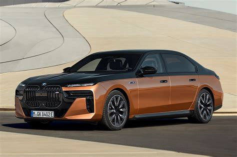 bmw  reveal   electric cars