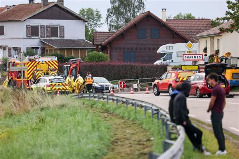 Vosges Fauch S Par Une Voiture La Sortie D Une Discoth Que Un Mort