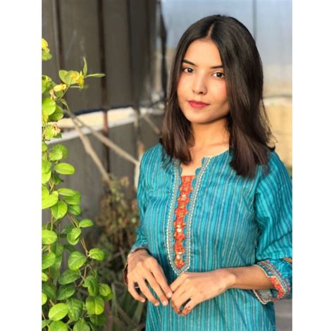 arisha amin medium