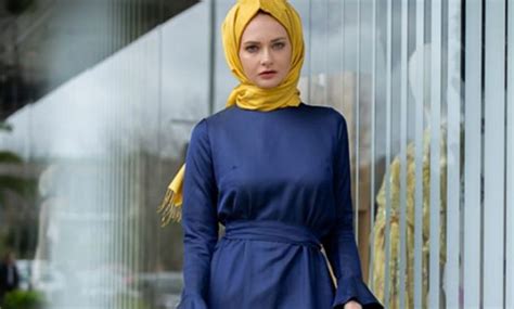 41 Tren Gaya Perpaduan Warna Baju Dan Celana Cowok Kombinasi Warna - Riset