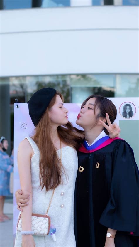 Freen Sarocha Becky Armstrong Freenbecky Cute Lesbian Couples Girls In Love Cute Couples