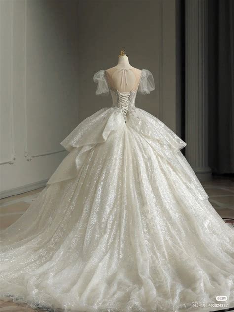 Pin By T V N On Hi N I Pretty Wedding Dresses Fluffy Wedding