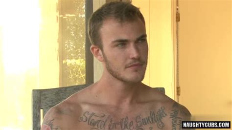 Hot Gay Oral Sex With Cumshot BoyFriendTV